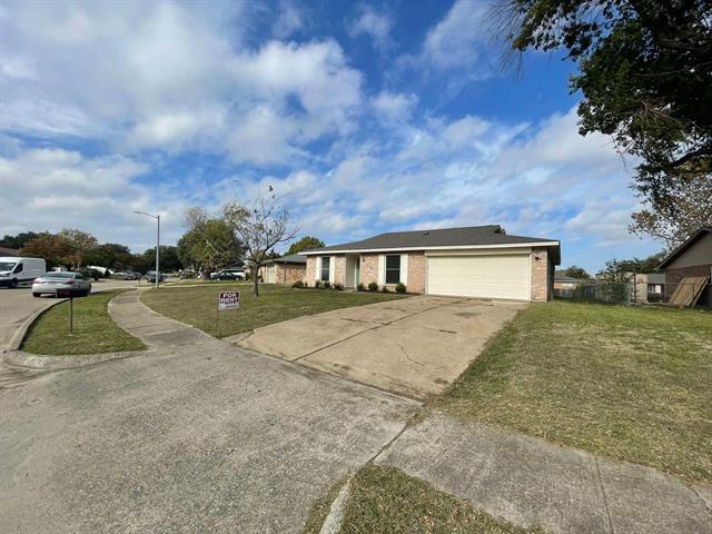 1609 Chapman Dr in Mesquite, TX - Building Photo