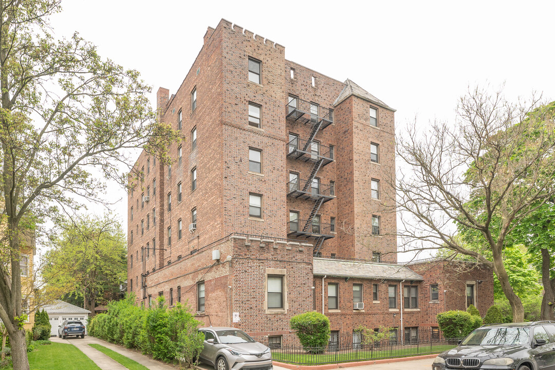 800 E 17th St in Brooklyn, NY - Building Photo