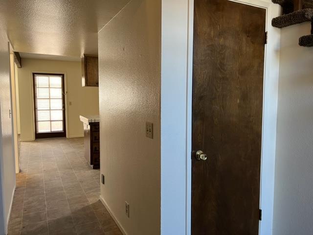 40 N 19th Ave in Lemoore, CA - Building Photo
