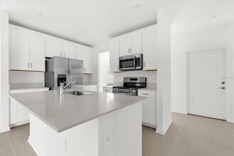 2911 Transformation Wy in Clermont, FL - Building Photo - Building Photo