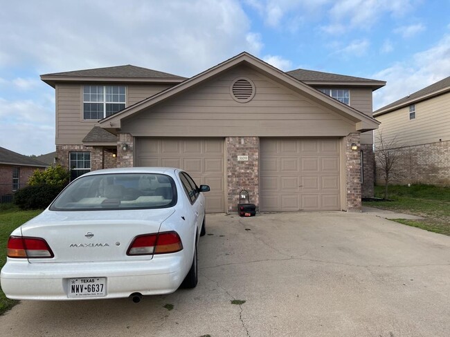 property at 3109 Yaupon Rd
