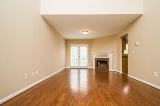 1549 Bridgecrest Dr in Nashville, TN - Building Photo - Building Photo