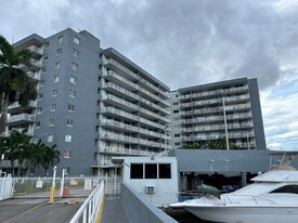 1800 NW 24th Ave, Unit 915 in Miami, FL - Building Photo