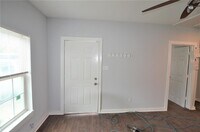 2211 Davis St photo'