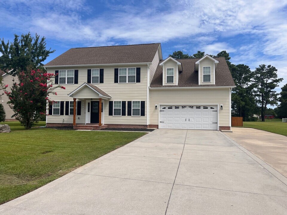 204 S River Dr in Jacksonville, NC - Building Photo