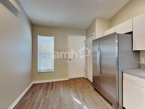 214 Strada Dr, Unit 1012 in Davenport, FL - Foto de edificio - Building Photo