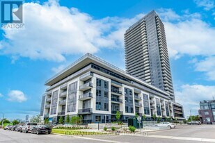 5105 Hurontario St in Mississauga, ON - Building Photo