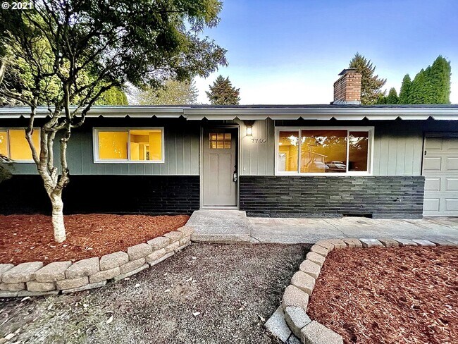 7709 NE 126th Ave in Vancouver, WA - Foto de edificio - Building Photo