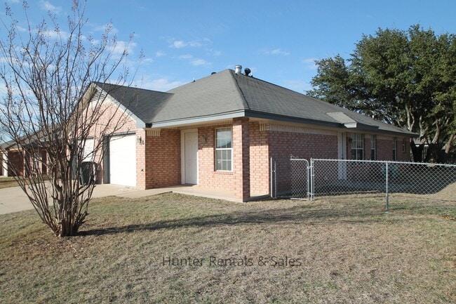 property at 3211 Raven Dr