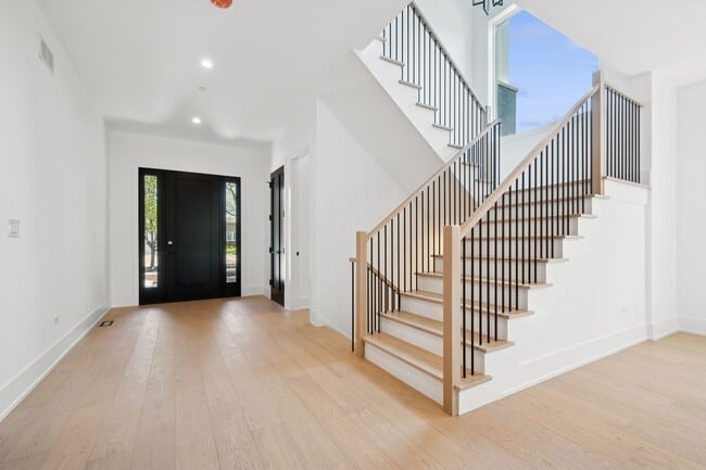 9214 Washington St in Niles, IL - Building Photo - Building Photo