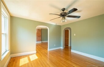768 State St in New Haven, CT - Building Photo - Building Photo