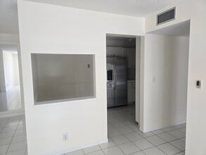 1455 SW Silver Pine Way, Unit 106D2 in Palm City, FL - Building Photo - Building Photo