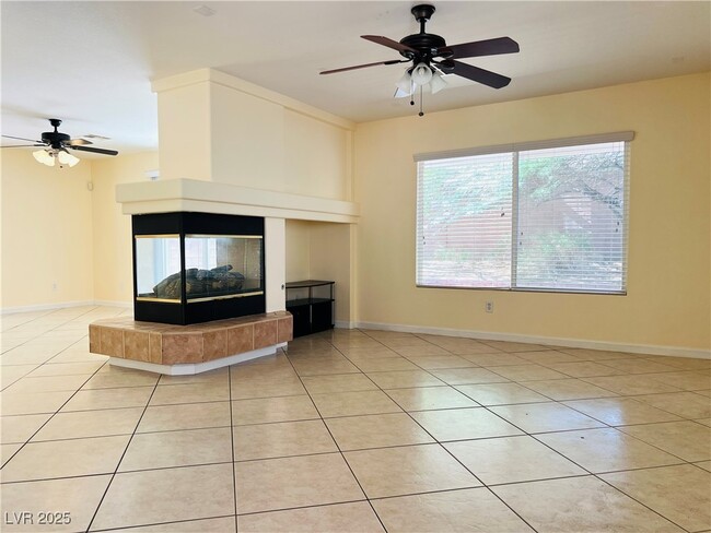 property at 7643 Starshell Point Ct