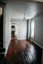 1121 W Maple St in Allentown, PA - Building Photo - Building Photo