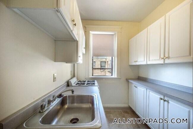 1148 Commonwealth Ave