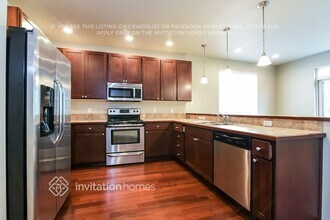 27719 242nd Pl SE in Maple Valley, WA - Foto de edificio - Building Photo