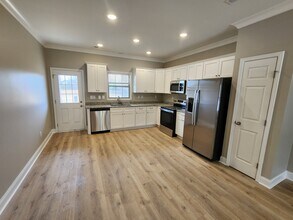204 Fern Bank Dr, Unit A in Hazel Green, AL - Foto de edificio - Building Photo