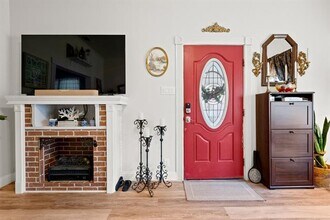 809 SW 5th Ave in Mineral Wells, TX - Building Photo - Building Photo