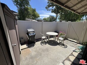28549 Conejo View Dr in Agoura Hills, CA - Building Photo - Building Photo