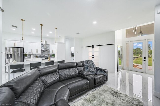 3385 35th Ave NE in Naples, FL - Building Photo - Building Photo