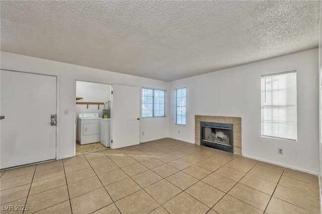 1961 Cosmic Dr in Las Vegas, NV - Building Photo - Building Photo