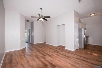 215 Cypress Creek Dr in Madison, AL - Building Photo - Building Photo