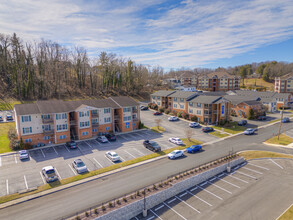 WILLOW CREEK RADFORD in Radford, VA - Building Photo - Building Photo