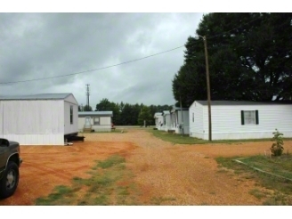 Southgate Mobile Homes in Columbus, MS - Building Photo