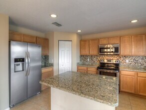 2929 Breezy Meadow Rd in Apopka, FL - Building Photo - Building Photo