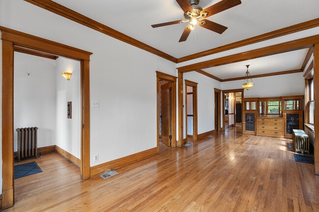 928 W 32nd St in Chicago, IL - Building Photo - Building Photo