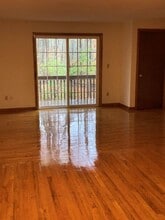 30 Mansfield Dr, Unit 905 in Northford, CT - Foto de edificio - Building Photo