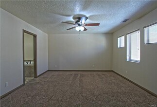 27160 Vista Rd in Helendale, CA - Building Photo - Building Photo