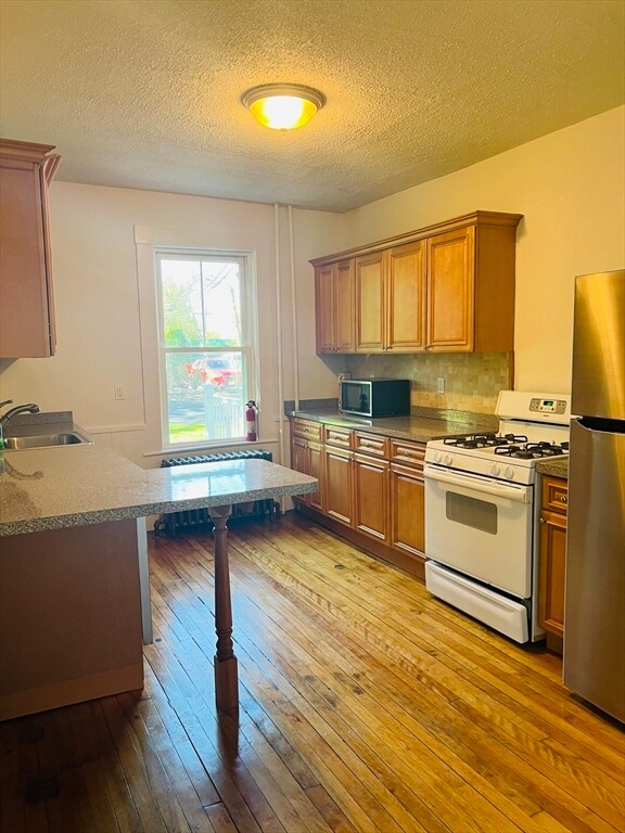 49 Cross St in Newton, MA - Building Photo - Building Photo