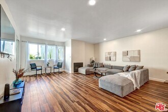 9000 Cynthia St in West Hollywood, CA - Building Photo - Building Photo