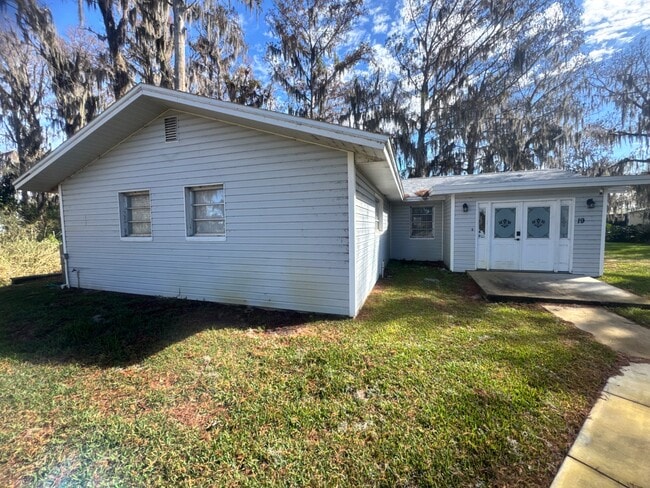 19 Windy Point Rd in Lake Placid, FL - Building Photo - Building Photo