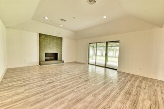 15626 Whitewater Ln in Houston, TX - Building Photo - Building Photo