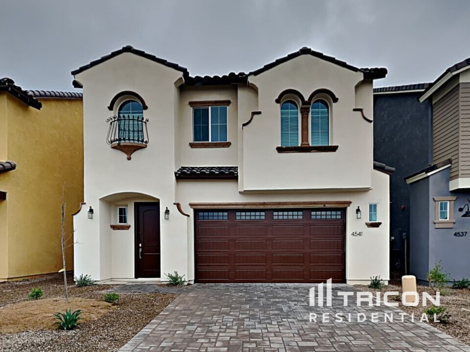 4541 E Granada St in Mesa, AZ - Building Photo