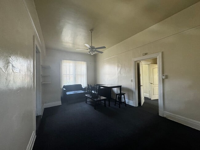 1290 W 29th St in Los Angeles, CA - Building Photo - Building Photo