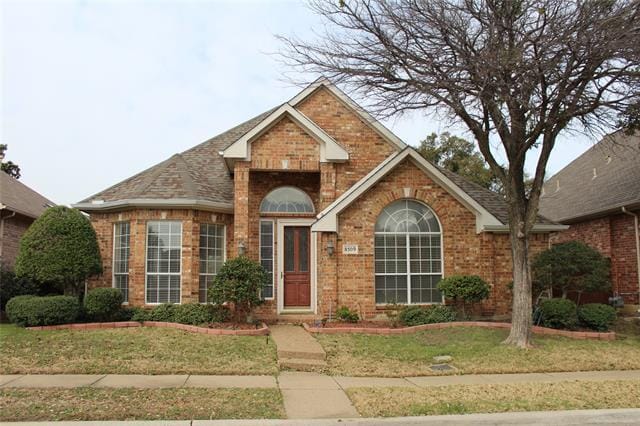 property at 8509 Mustang Dr