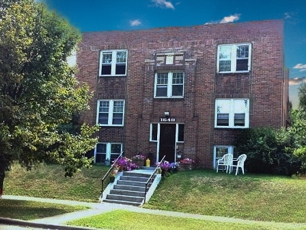 Charles Flats in St. Paul, MN - Foto de edificio - Building Photo