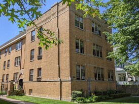 710 Seward St in Evanston, IL - Building Photo