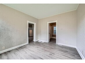 911 Sims Ave in St. Paul, MN - Building Photo - Building Photo