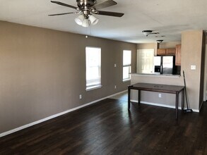 1715 Manor Garden Curve in Greenville, TX - Building Photo - Building Photo