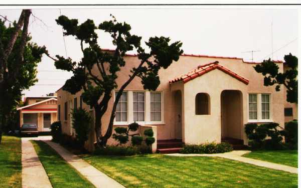 322-324 1/2 N. 2nd St. in Alhambra, CA - Building Photo