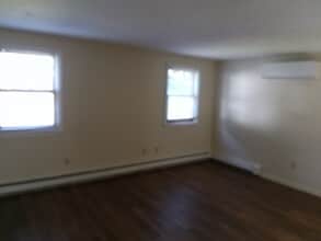 15 Catalpa Cir in Worcester, MA - Building Photo - Building Photo
