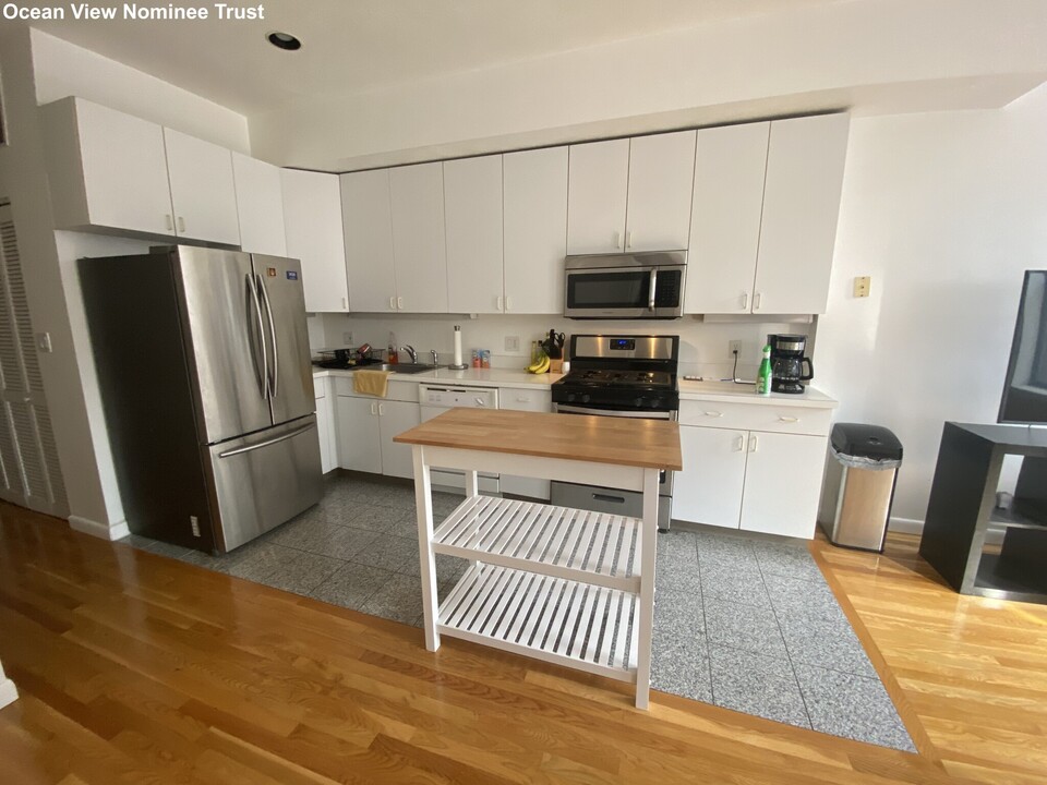 230 Hanover St, Unit 1 BED NORTH END in Boston, MA - Building Photo