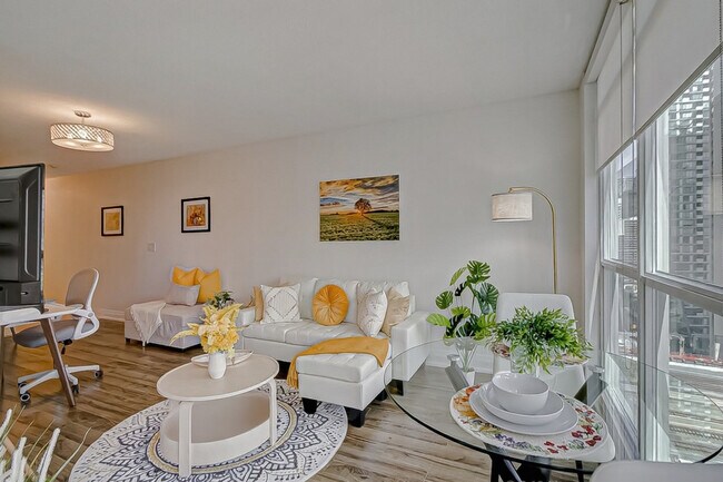 1515 Bay St., Unit SI ID1497199P in Toronto, ON - Building Photo - Building Photo