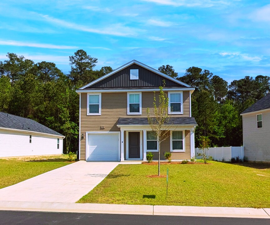 793 Conductor Ct in Vass, NC - Foto de edificio