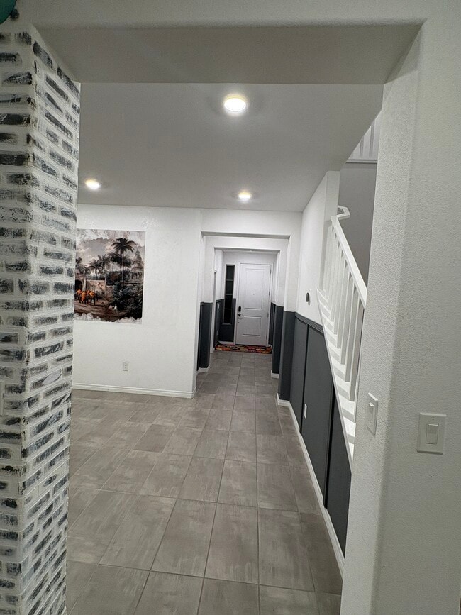 657 Stone Hammer Ave in Las Vegas, NV - Building Photo - Building Photo