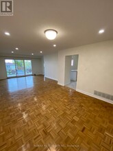 2663 Sherhill Dr in Mississauga, ON - Building Photo - Building Photo